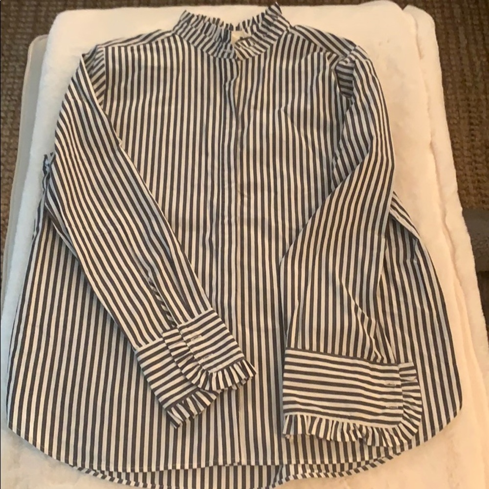 H&M shirt classic
